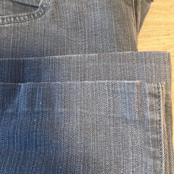 Not Your Daughters Jeans Size 8 Inseam 29 inches - Picture 2 of 8